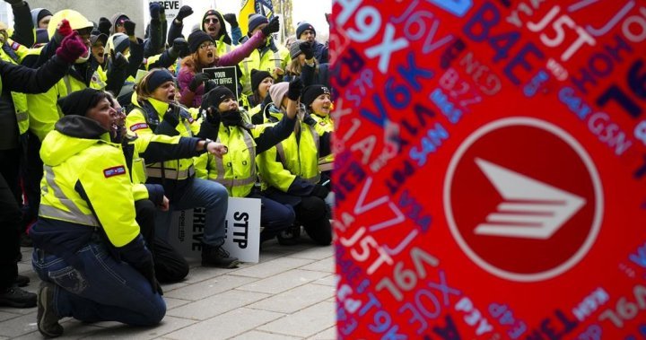 Canada Post union files unfair complaint over layoffs amid strike - National