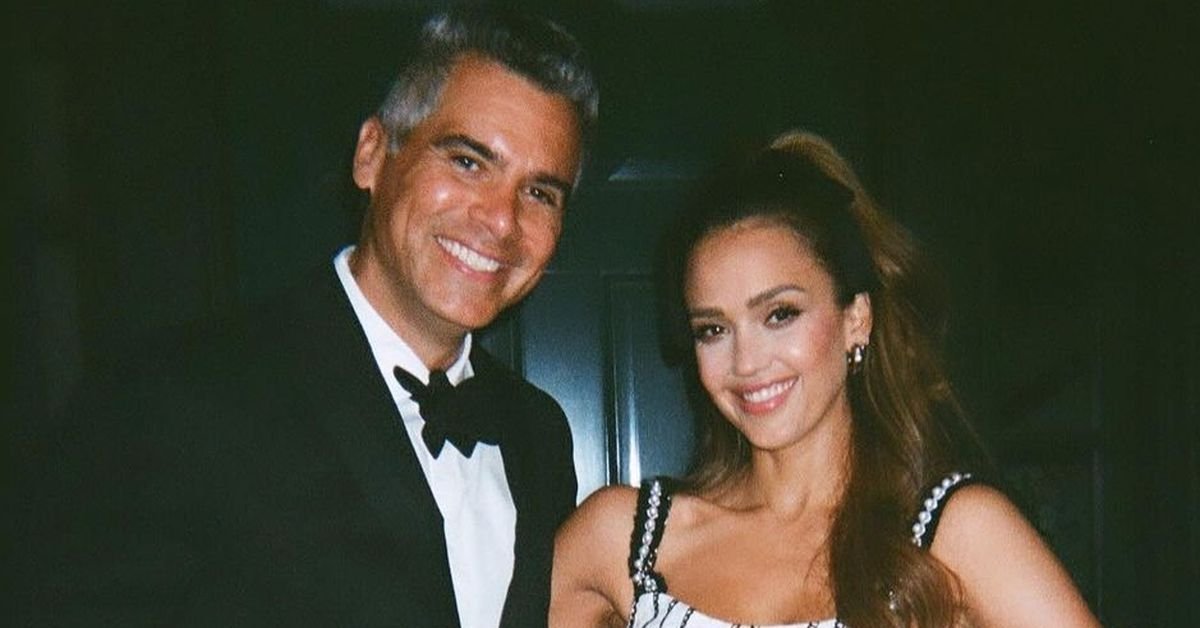 Jessica Alba shares statement confirming split from Cash Warren after 16 years of marriage