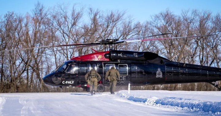 RCMP Black Hawk helicopters start patrolling Manitoba-U.S. border - Winnipeg