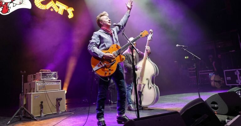 Brian Setzer News: Stray Cats frontman says he can no longer play guitar due to an autoimmune disease